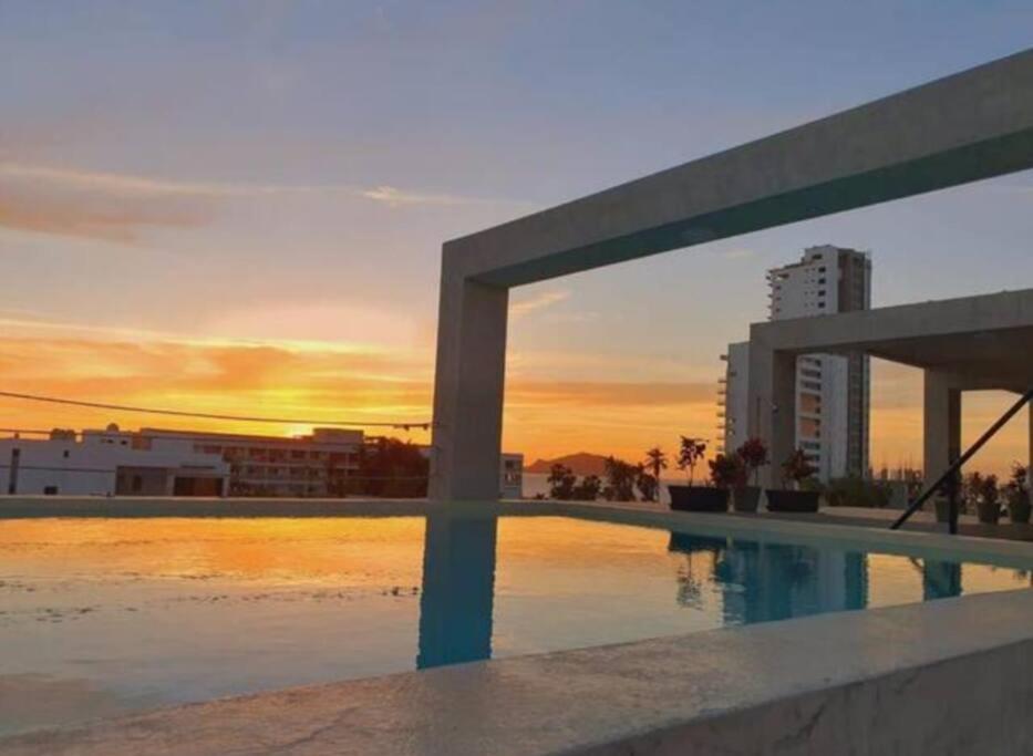Soho 15 B a una cuadra del malecón y playa Mazatlán Exterior foto